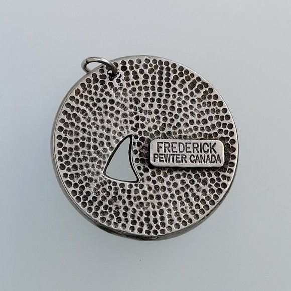 Frederick Pewter Canada Raven Pendant - Picture 2 of 3